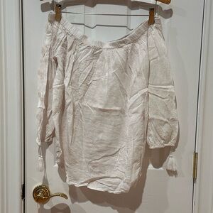 Old Navy Off-Shoulder White Blouse, Size Medium